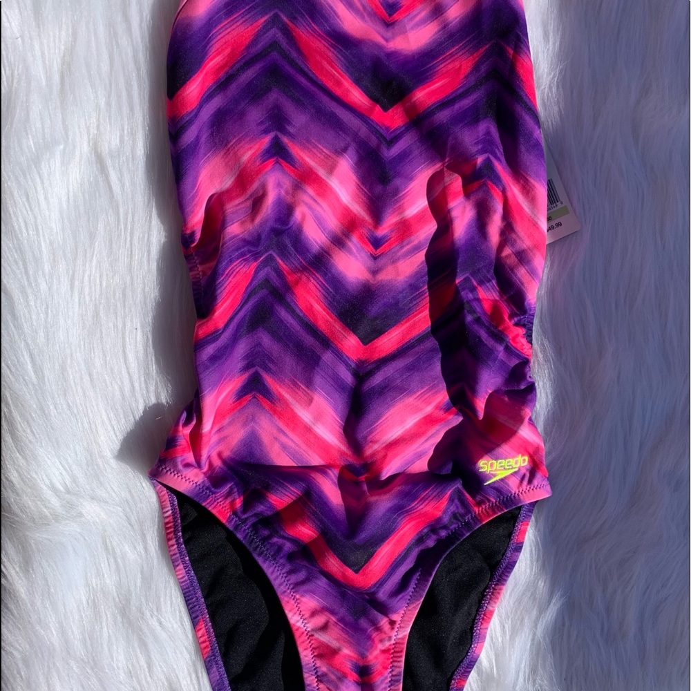SpeedO Swim-Suit